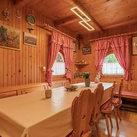 Hiska Pod Rudnico 1 بوتْشيترتيك